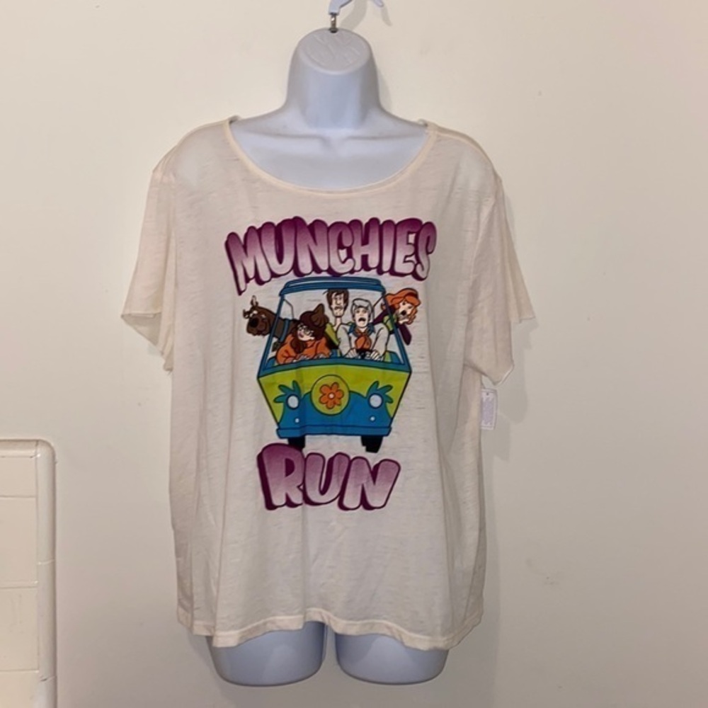 NWT Juniors Hanna-Barbera Scooby Doo/Munchies Run Oversized Ivory Sleep Shirt